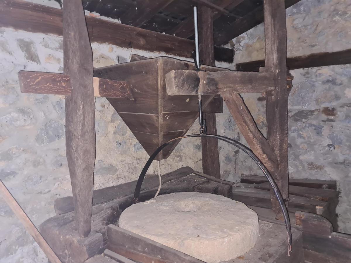 Hotel Rural El Sestil Dobres Eksteriør billede