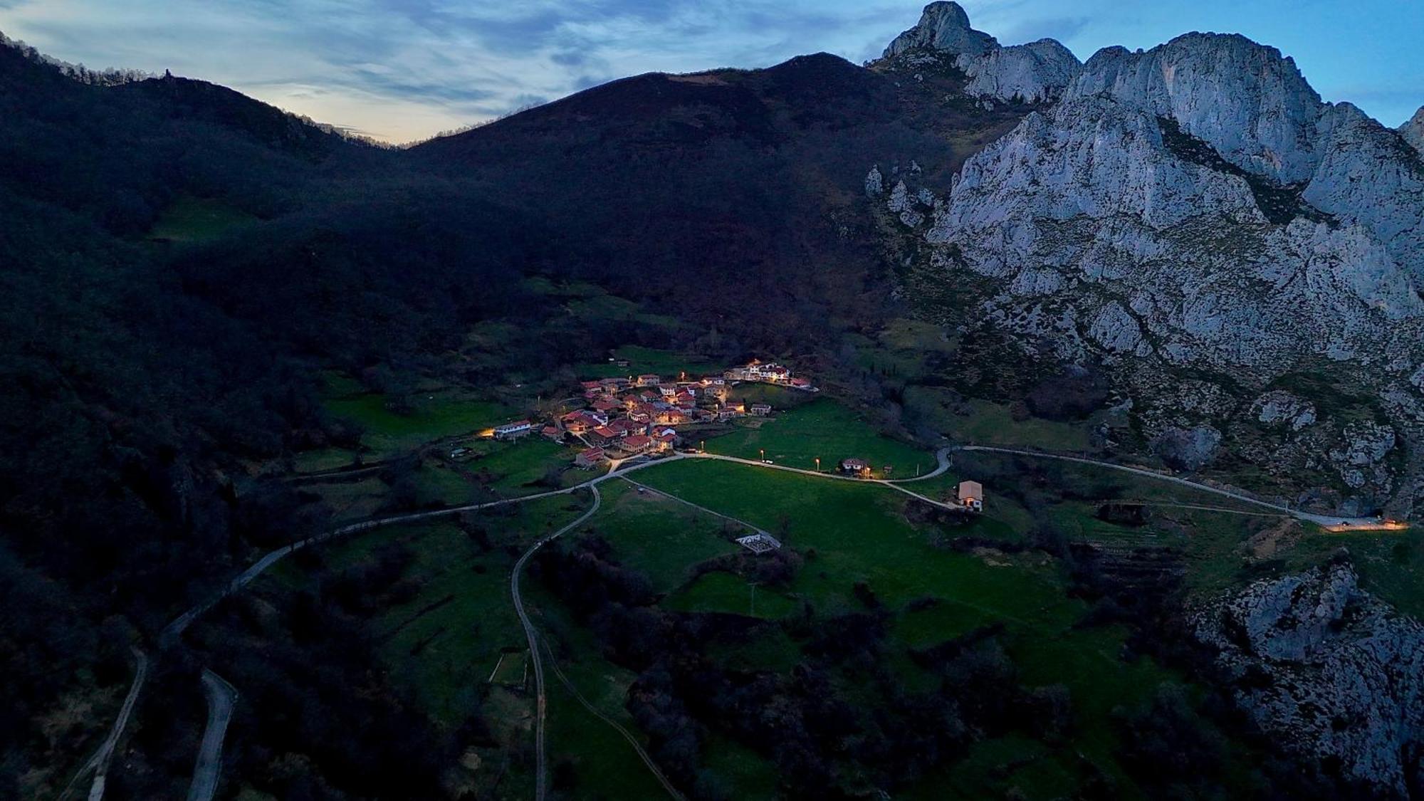 Hotel Rural El Sestil Dobres Eksteriør billede