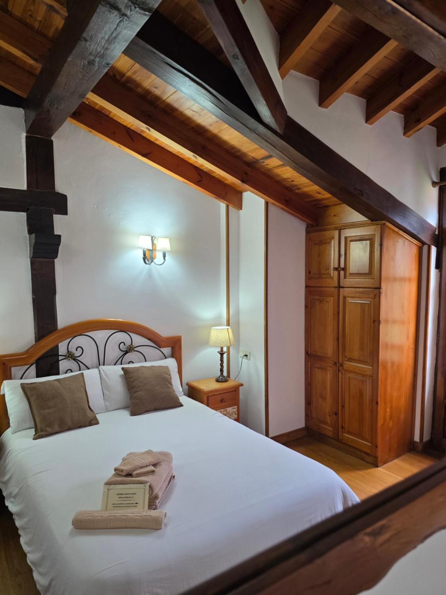 Hotel Rural El Sestil Dobres Eksteriør billede